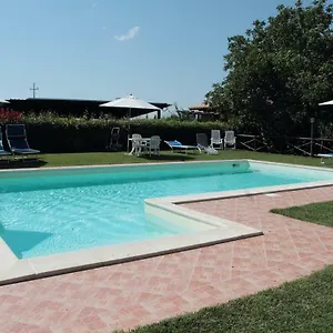 https://agriturismo-le-stringaie.it-tuscanyhotel.com